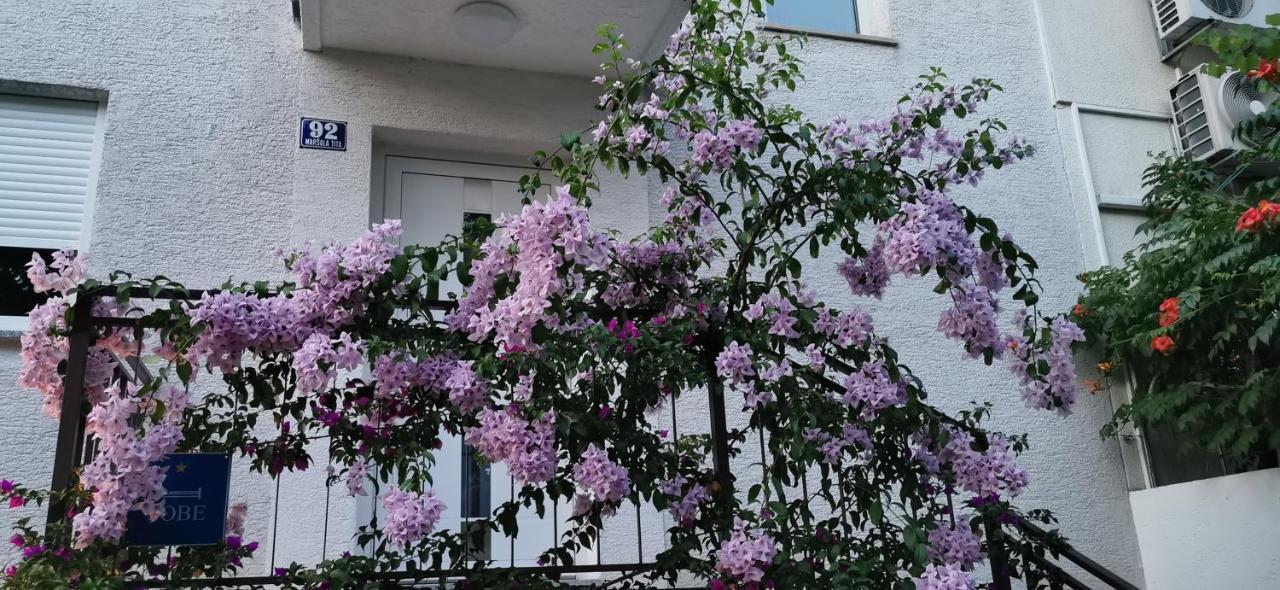Apartman Perunika Selce Exteriör bild