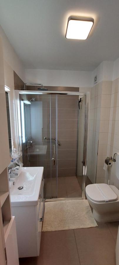 Apartman Perunika Selce Exteriör bild