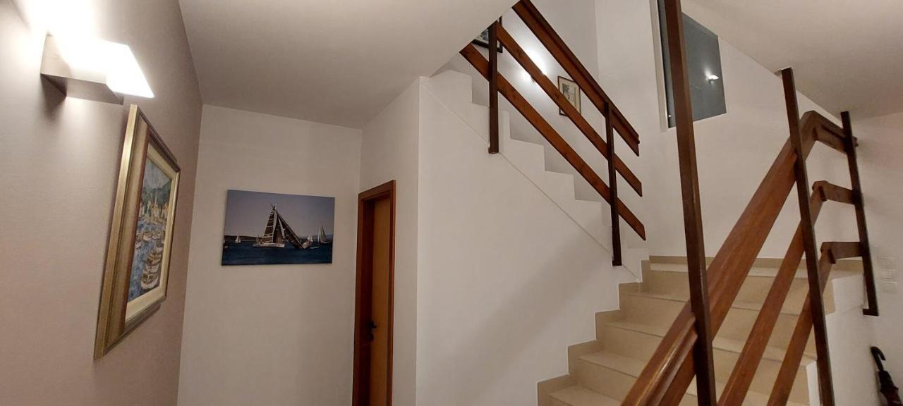 Apartman Perunika Selce Exteriör bild